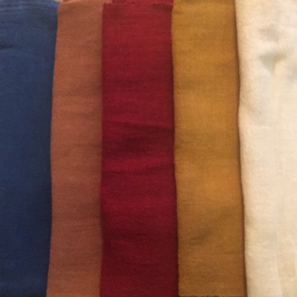 Linen cotton gauzy scarves bundle of 5 - Picture 2 of 3